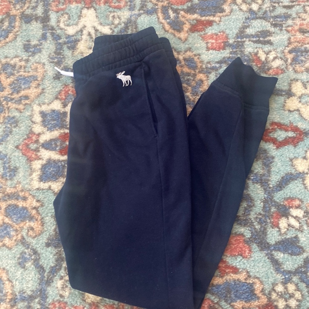 Abercrombie kids navy sweats, size 13/14